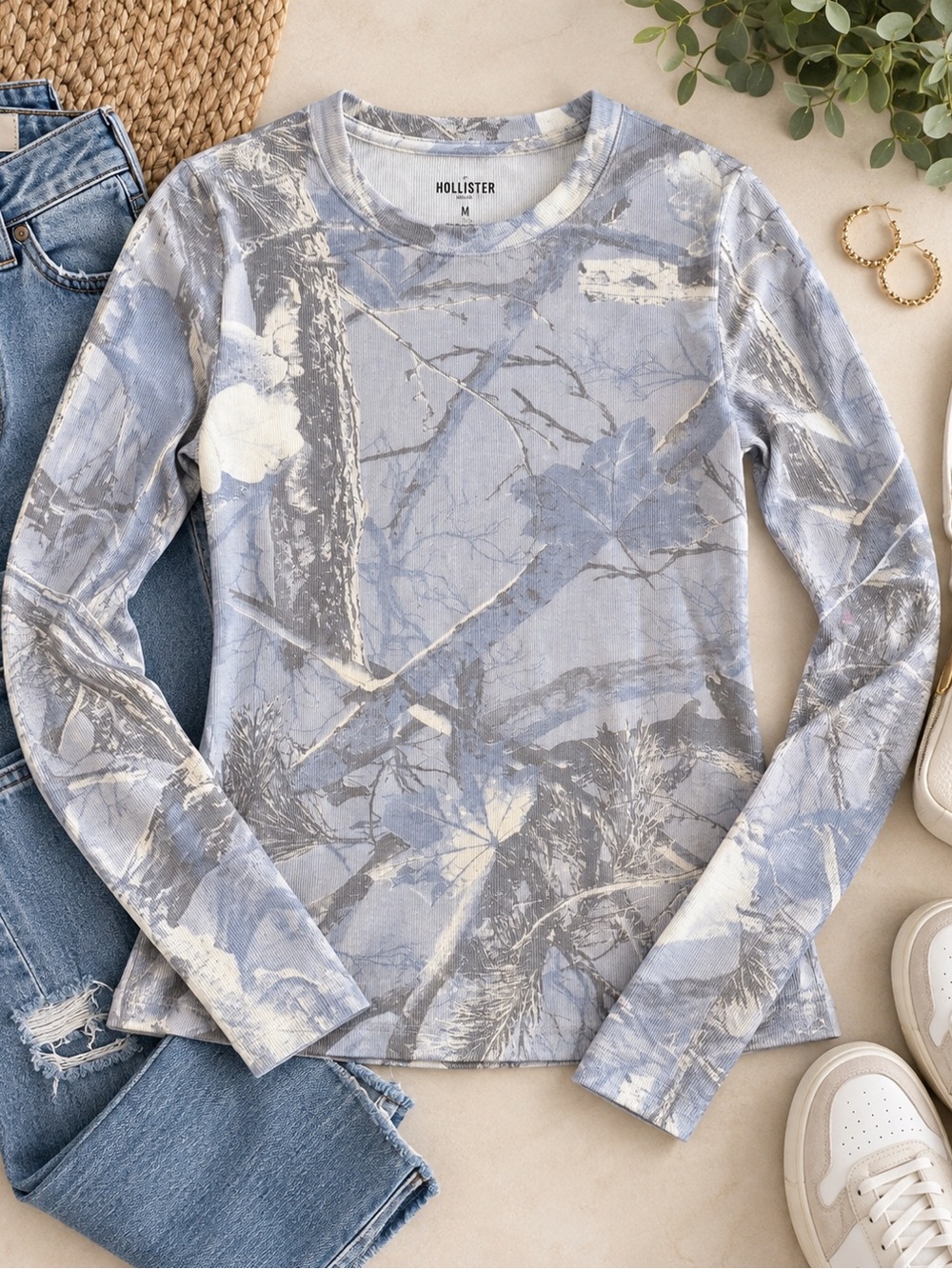 NWT Hollister Super Stretch Long Sleeve Camo Top – Size M
